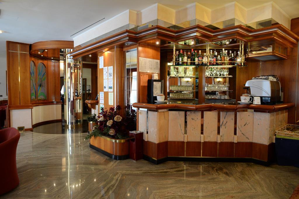 Hotel Posta كومانو تيرمي المظهر الخارجي الصورة